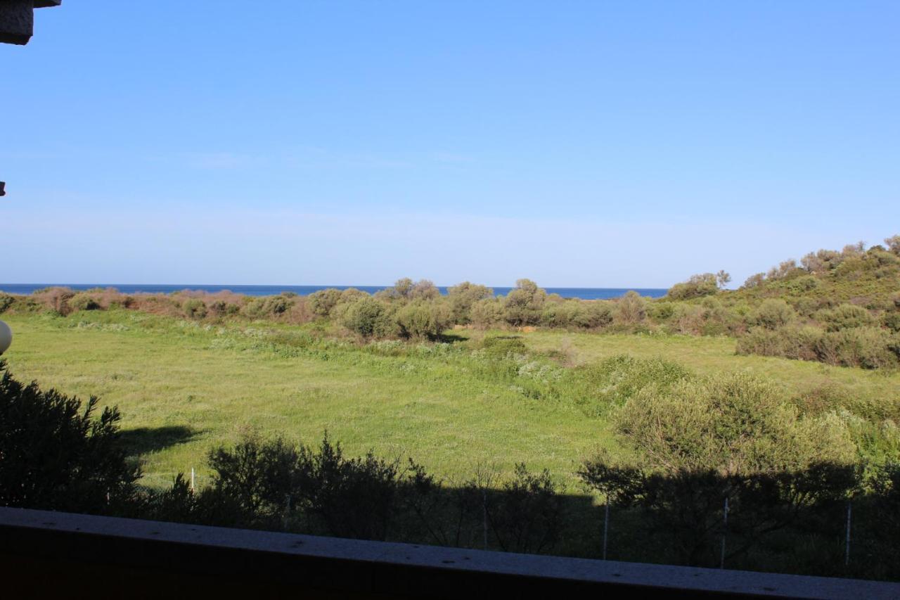 Residence Oasi E Oasi Blu San Teodoro  Buitenkant foto