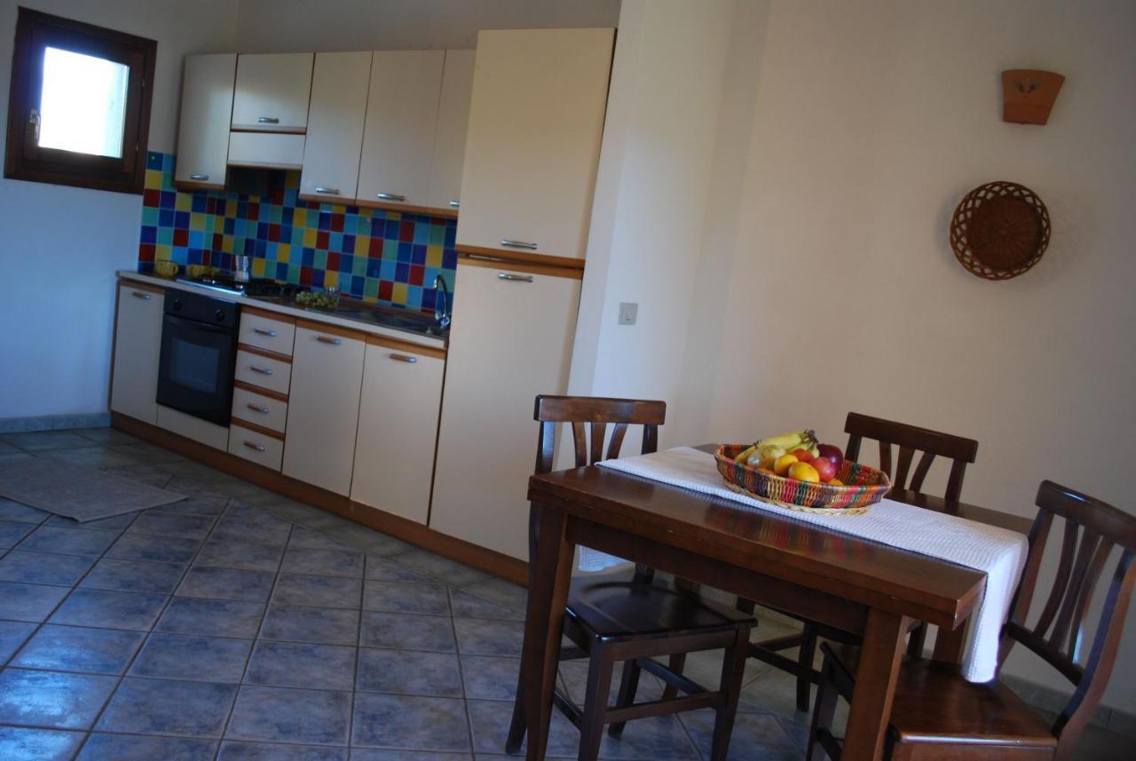 Residence Oasi E Oasi Blu San Teodoro  Buitenkant foto