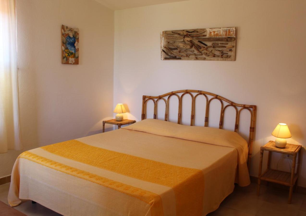 Residence Oasi E Oasi Blu San Teodoro  Buitenkant foto