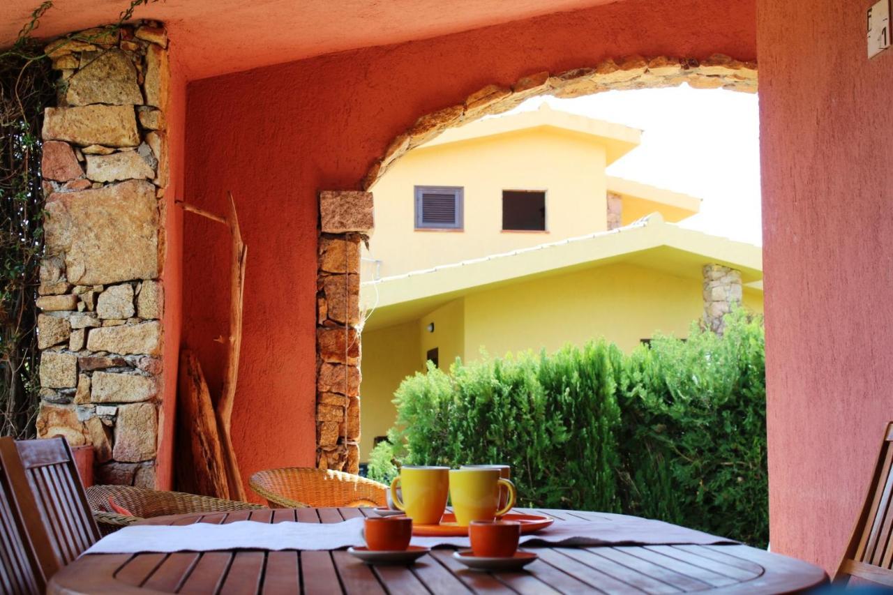 Residence Oasi E Oasi Blu San Teodoro  Buitenkant foto