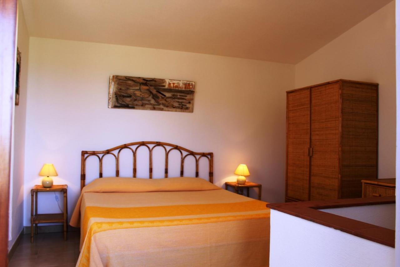 Residence Oasi E Oasi Blu San Teodoro  Buitenkant foto