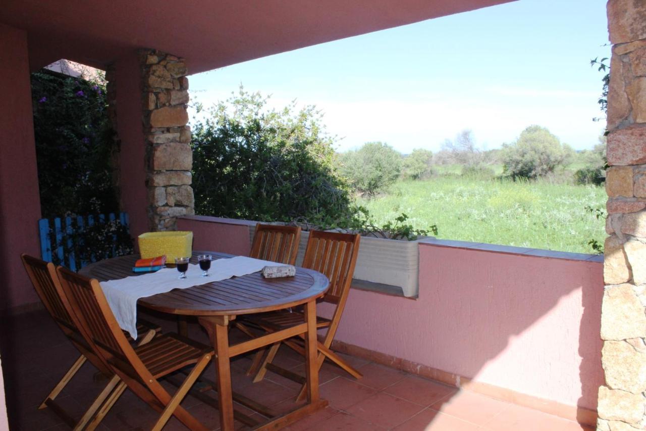 Residence Oasi E Oasi Blu San Teodoro  Buitenkant foto