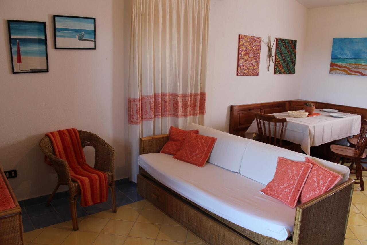 Residence Oasi E Oasi Blu San Teodoro  Buitenkant foto