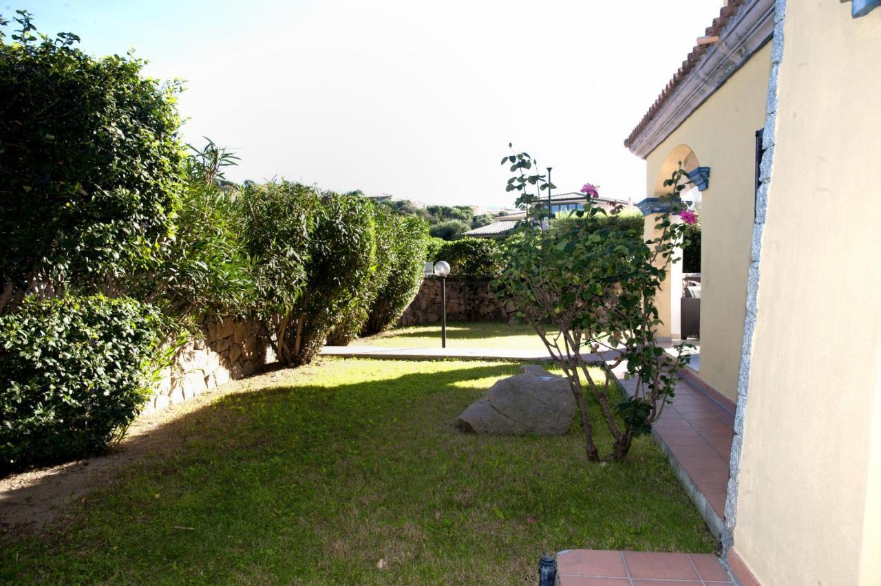 Residence Oasi E Oasi Blu San Teodoro  Buitenkant foto