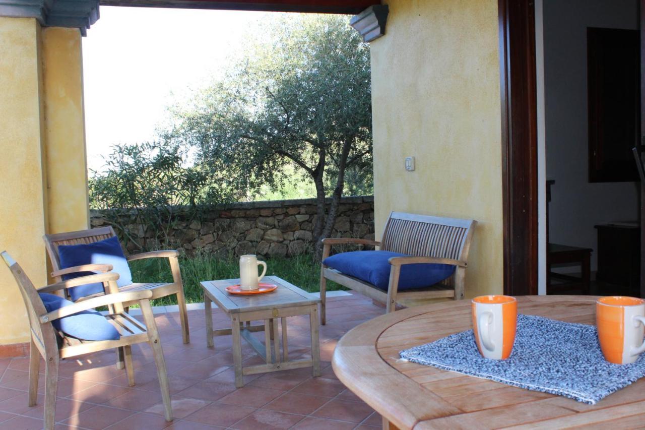 Residence Oasi E Oasi Blu San Teodoro  Buitenkant foto